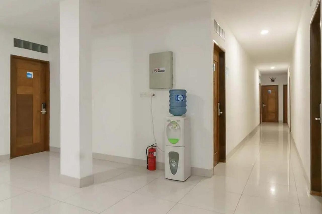Reddoorz Plus @ Cemara Asri Medan Luaran gambar