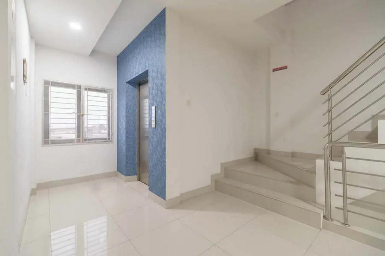 Reddoorz Plus @ Cemara Asri Medan Luaran gambar